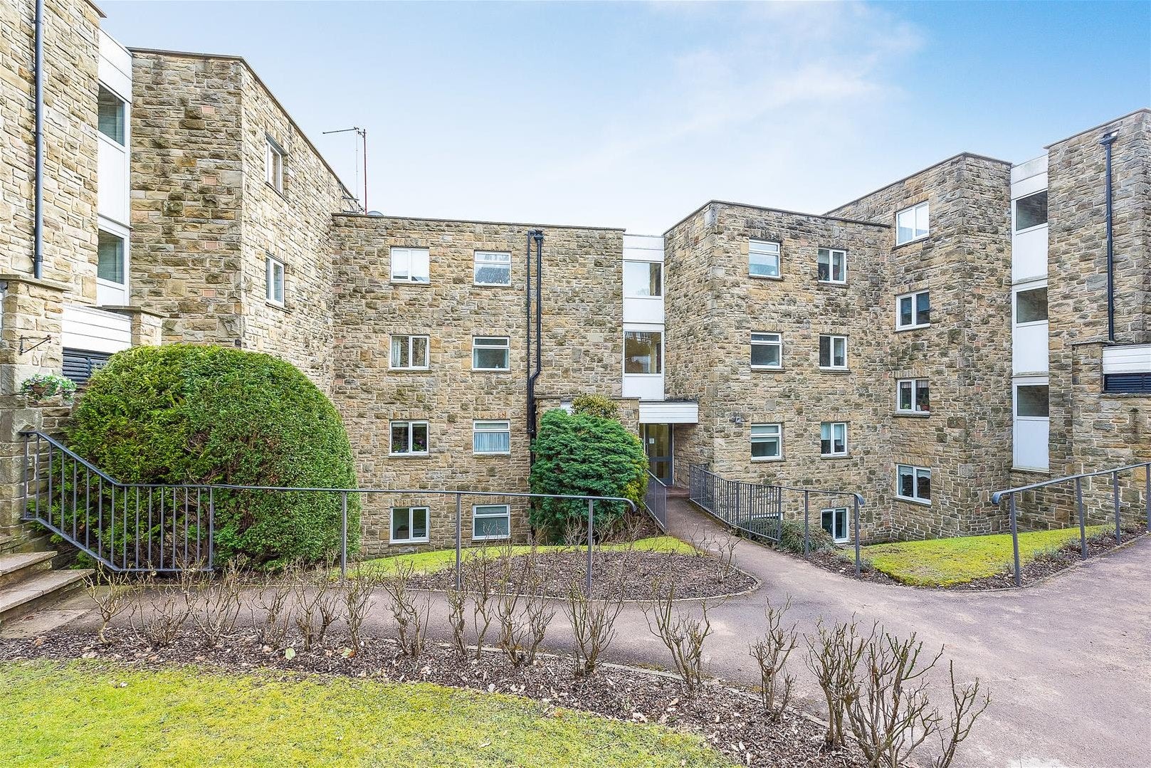 Flat Sandygate Road in Sheffield