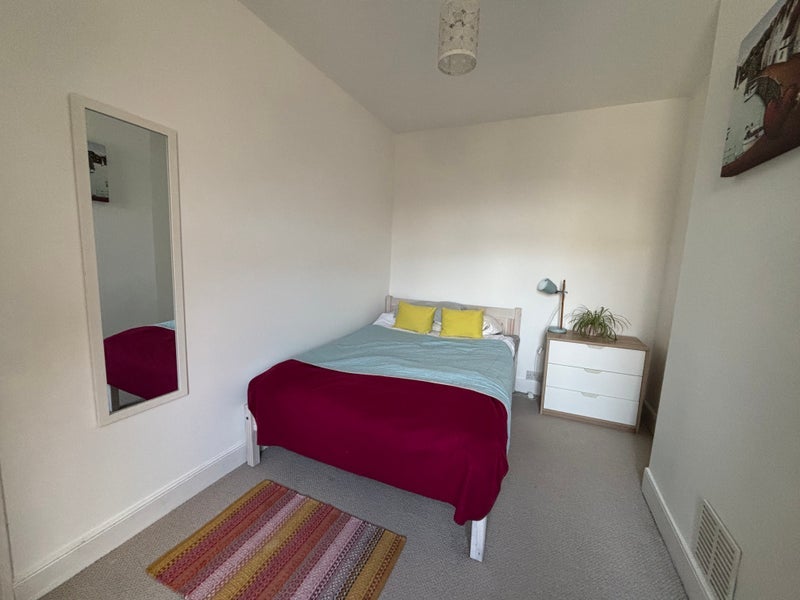 Room Avonleigh Road in Bristol