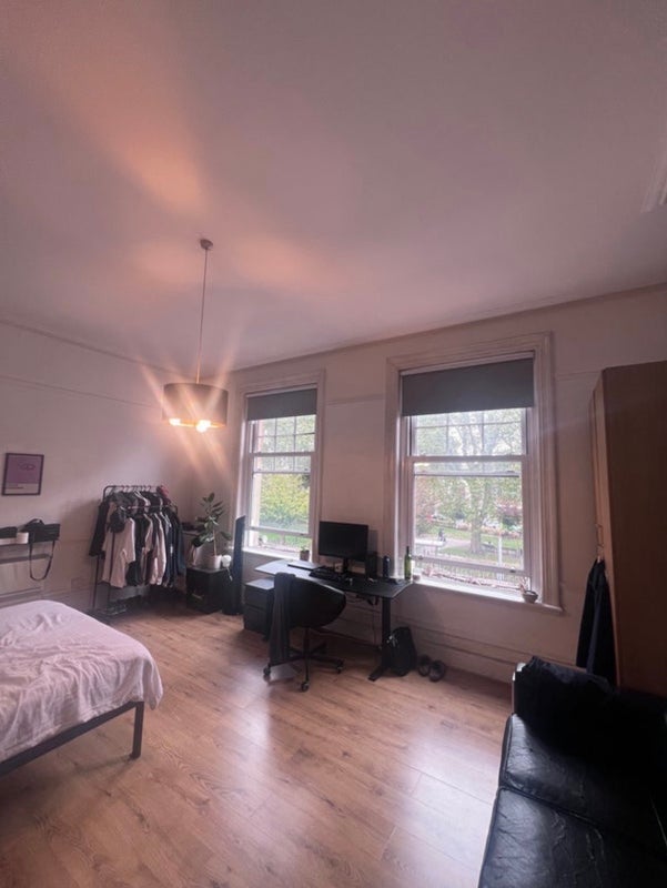 Room Upper Street in Greater London