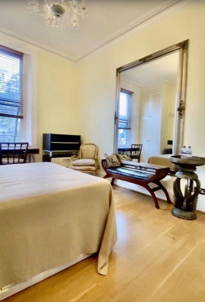 Room Cromwell Road in Greater London