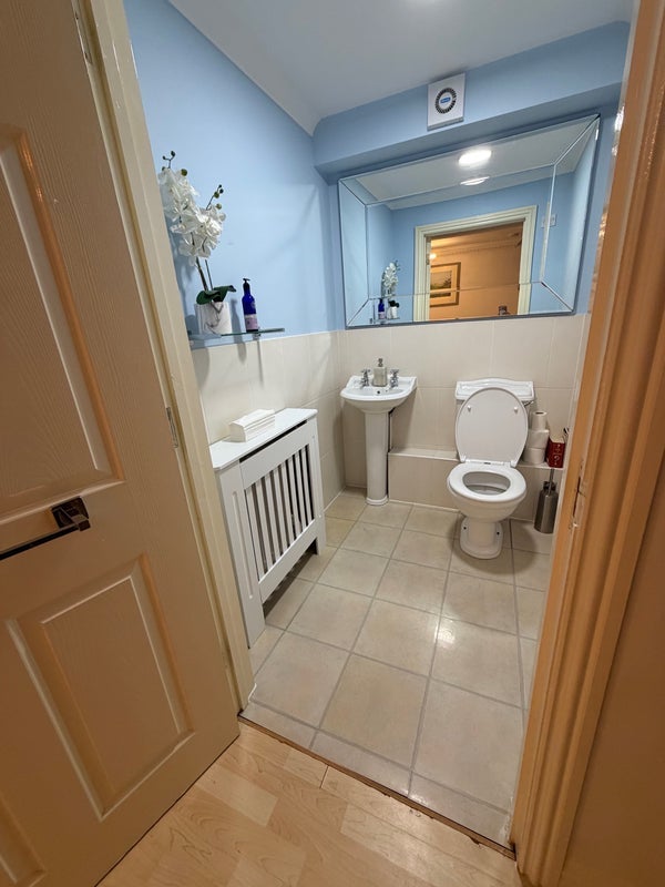 Room Sommerville Road South in Bristol
