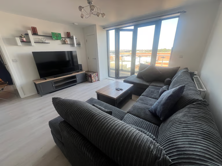 Flat Royal Oak Road in Greater London