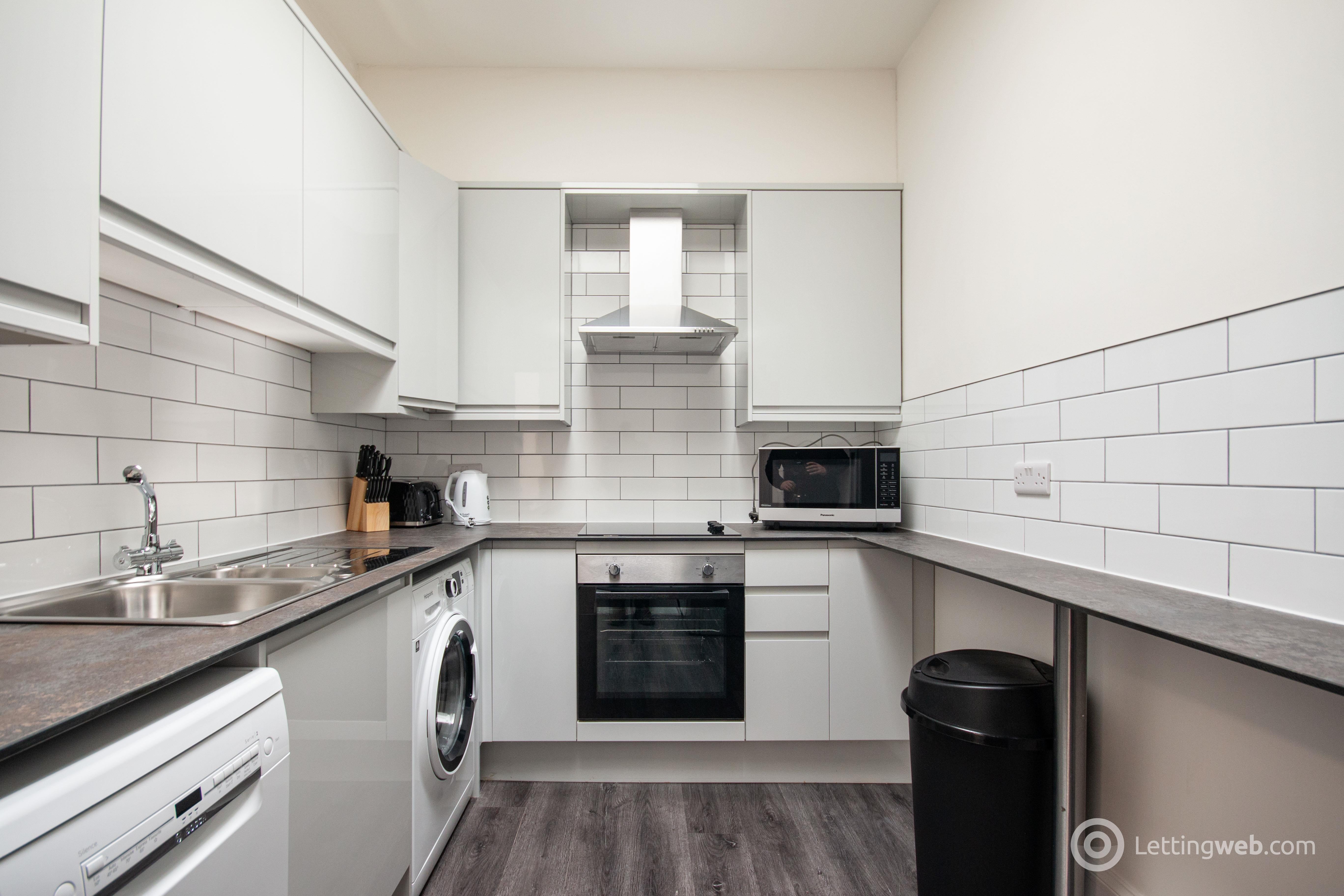 Room Peffermill Road in City of Edinburgh