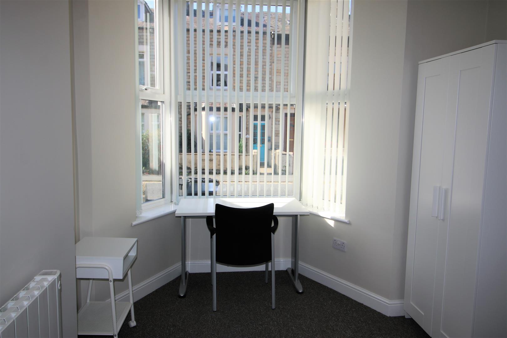 Room Ullswater Road in Lancaster