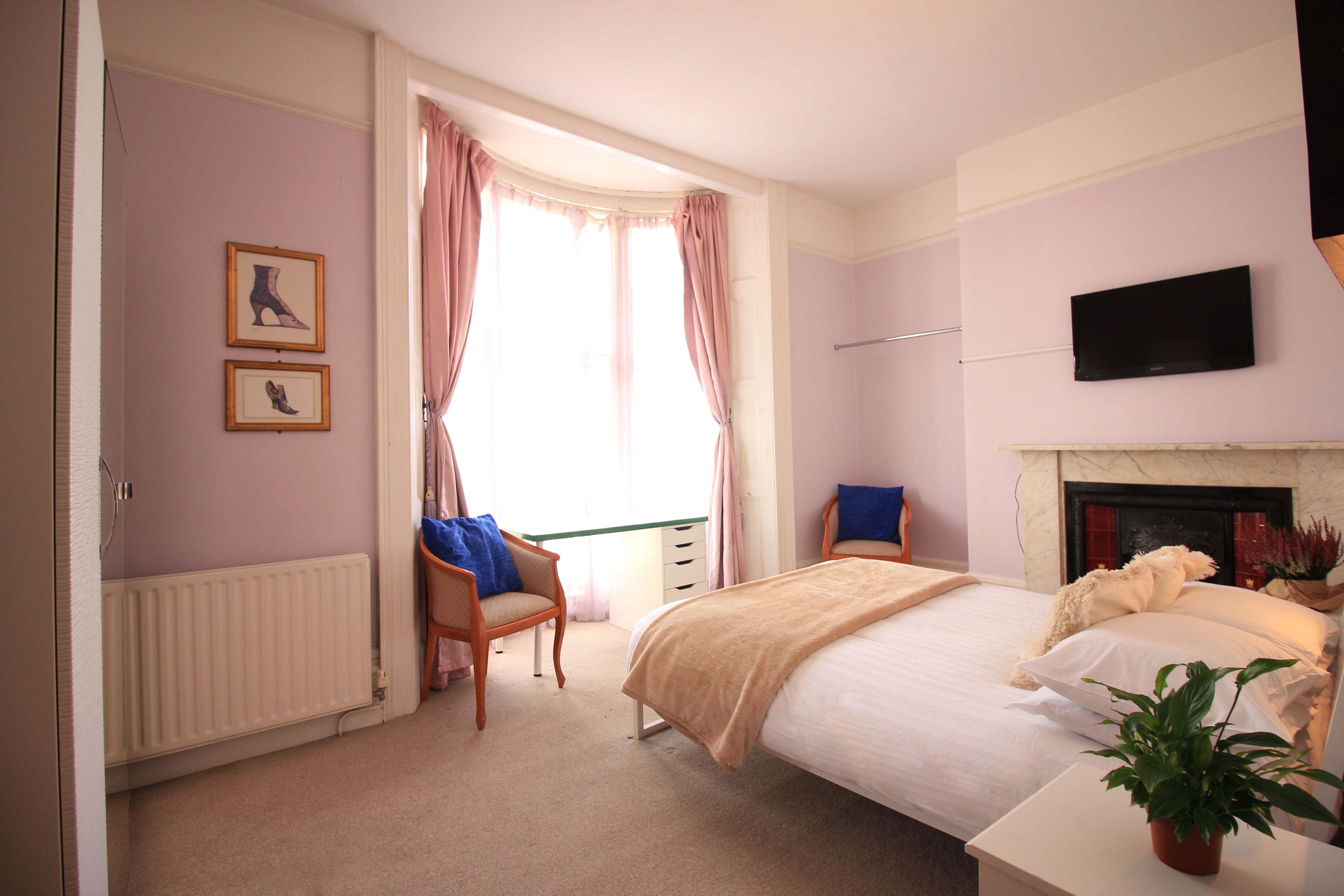 Room Waterloo Street in Hove