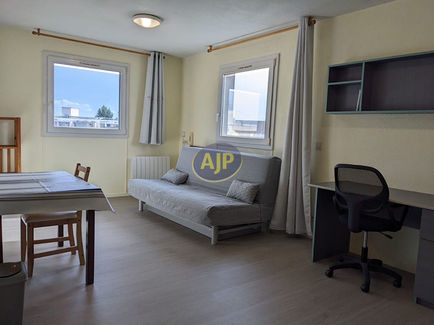 Room Route de la Fontbrune in Cours-de-Pile