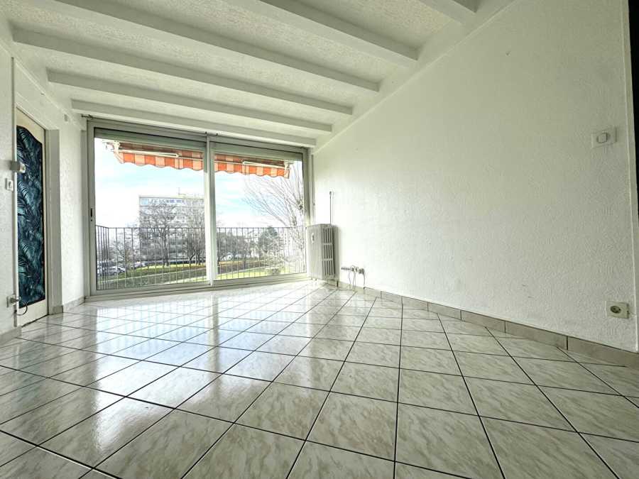 Flat Rue des Églantiers in Chevigny-Saint-Sauveur