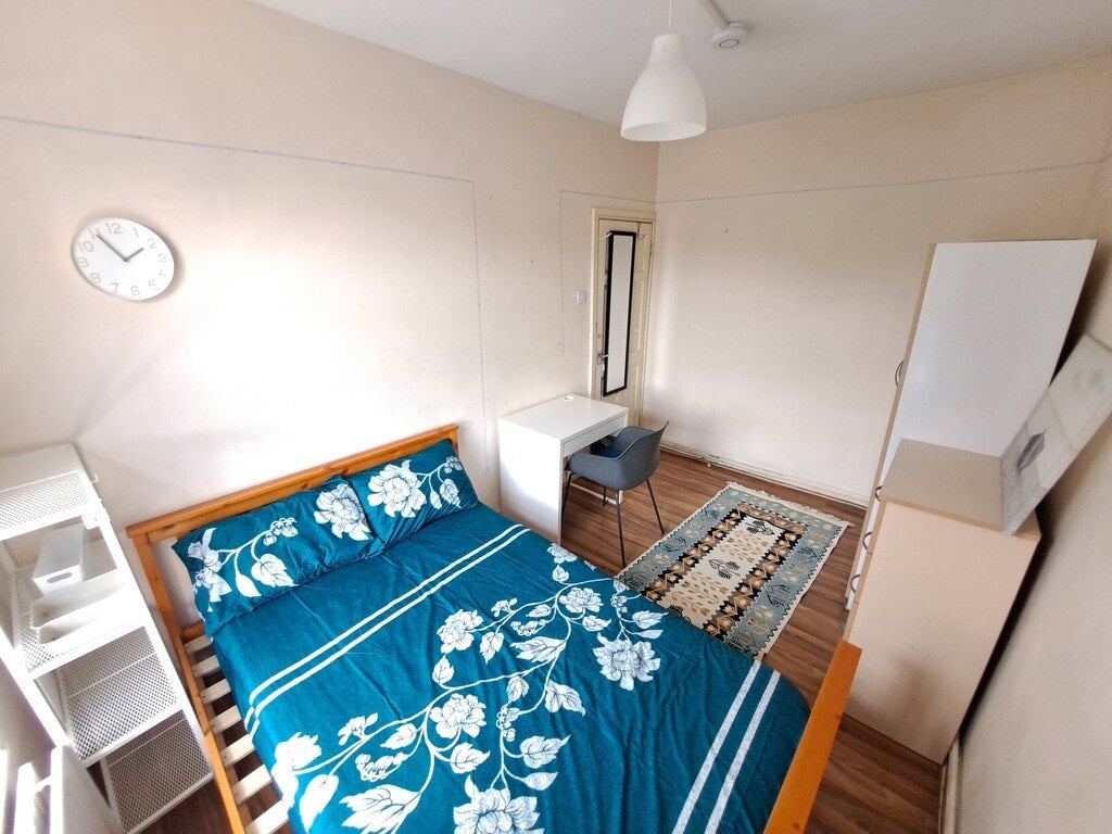 Room Kennington Oval in Greater London