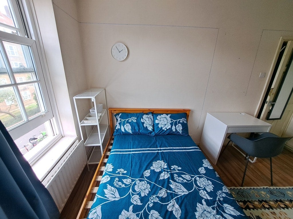 Room Kennington Oval in Greater London