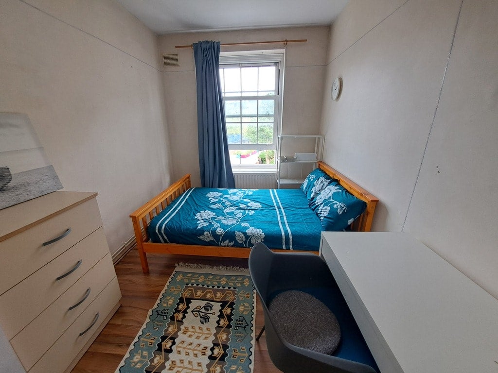Room Kennington Oval in Greater London