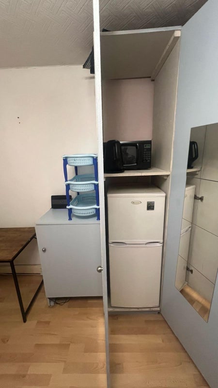 Room Talgarth Road in Greater London