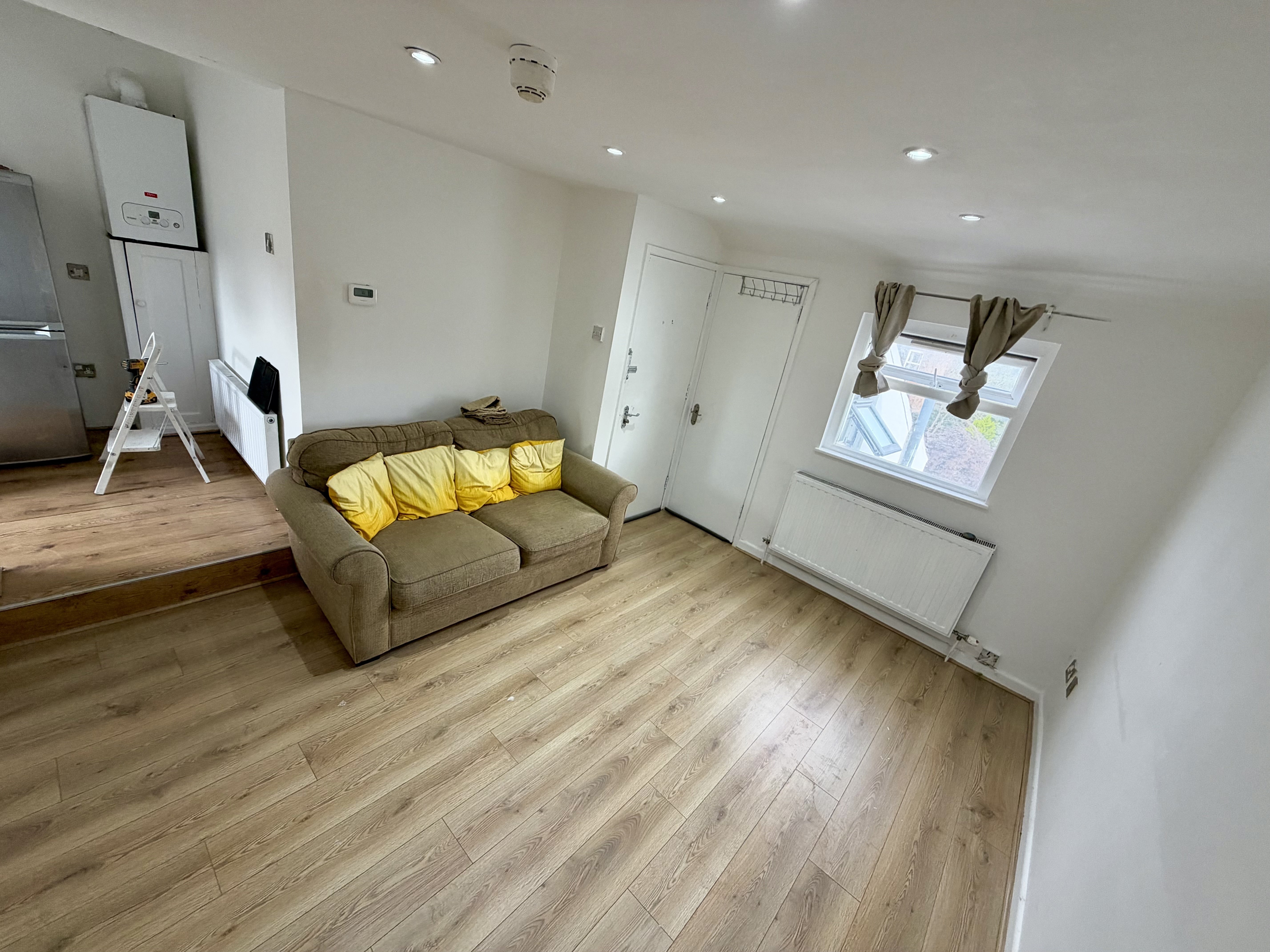 Flat Egerton Crescent in Manchester