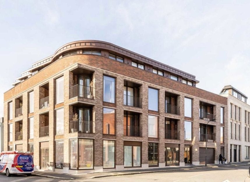 Flat Edith Row in Greater London