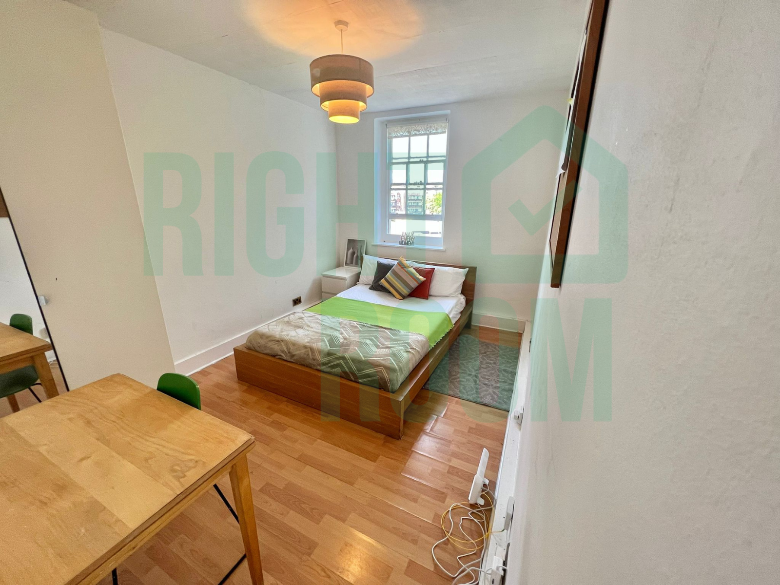 Flat Maygood Street in London