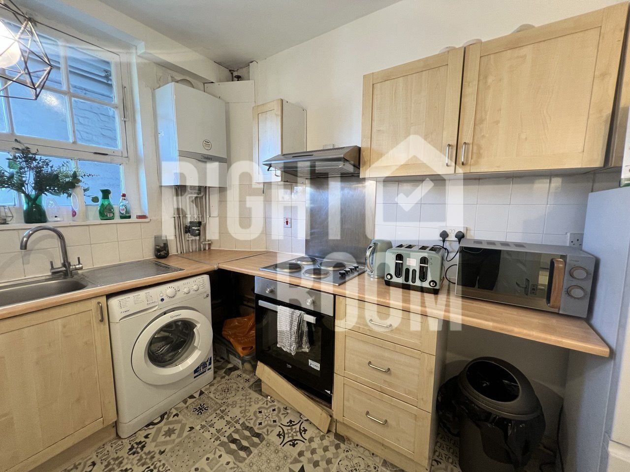 Flat Maygood Street in London