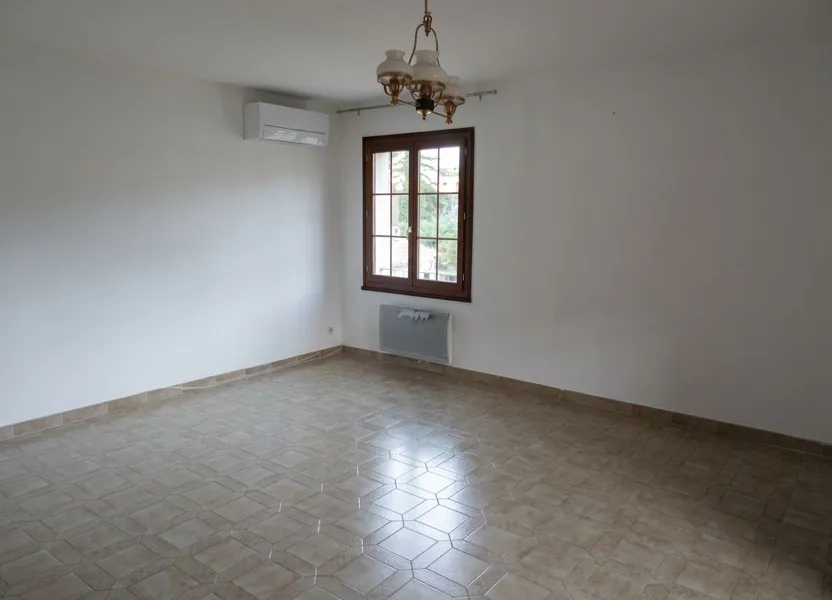 Appartement Avenue Paul Garnier à Auriol