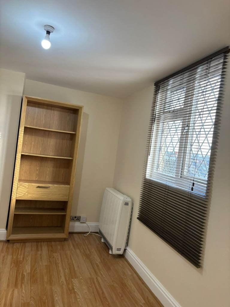 Room Havelock Road in Luton