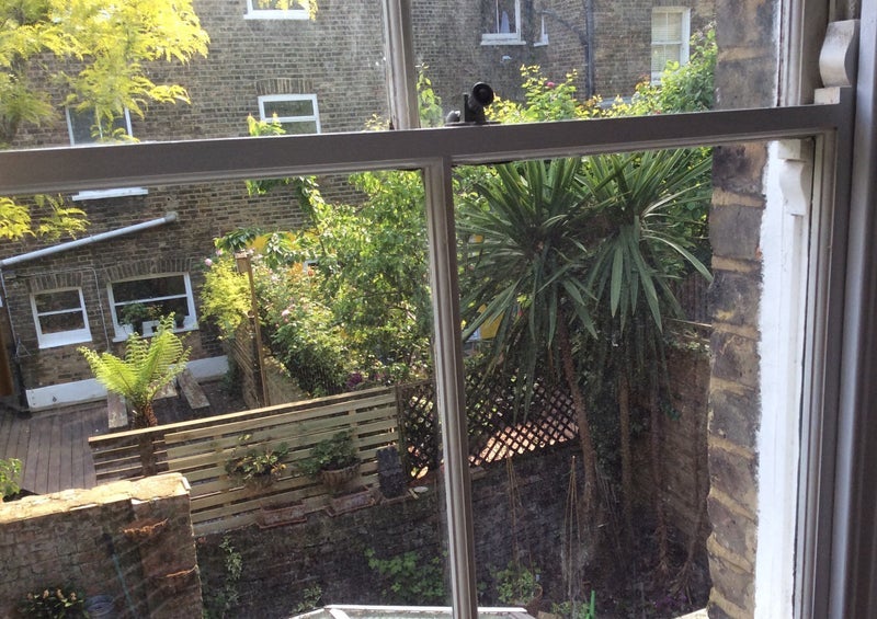 Room Avenell Road in Greater London