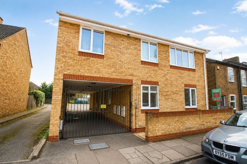 Flat Langley Road in Borough of Spelthorne