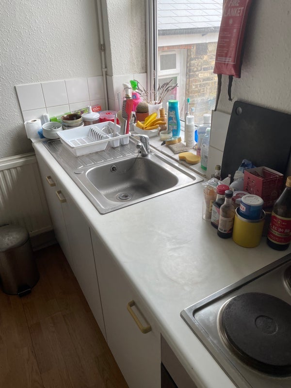 Room High Street in Greater London