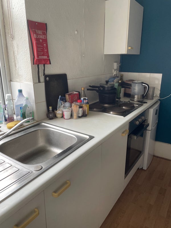 Room High Street in Greater London