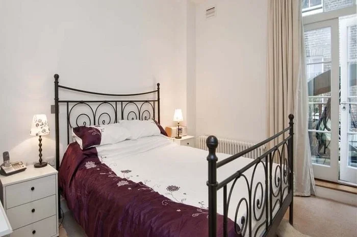 Flat Barter Street in Greater London