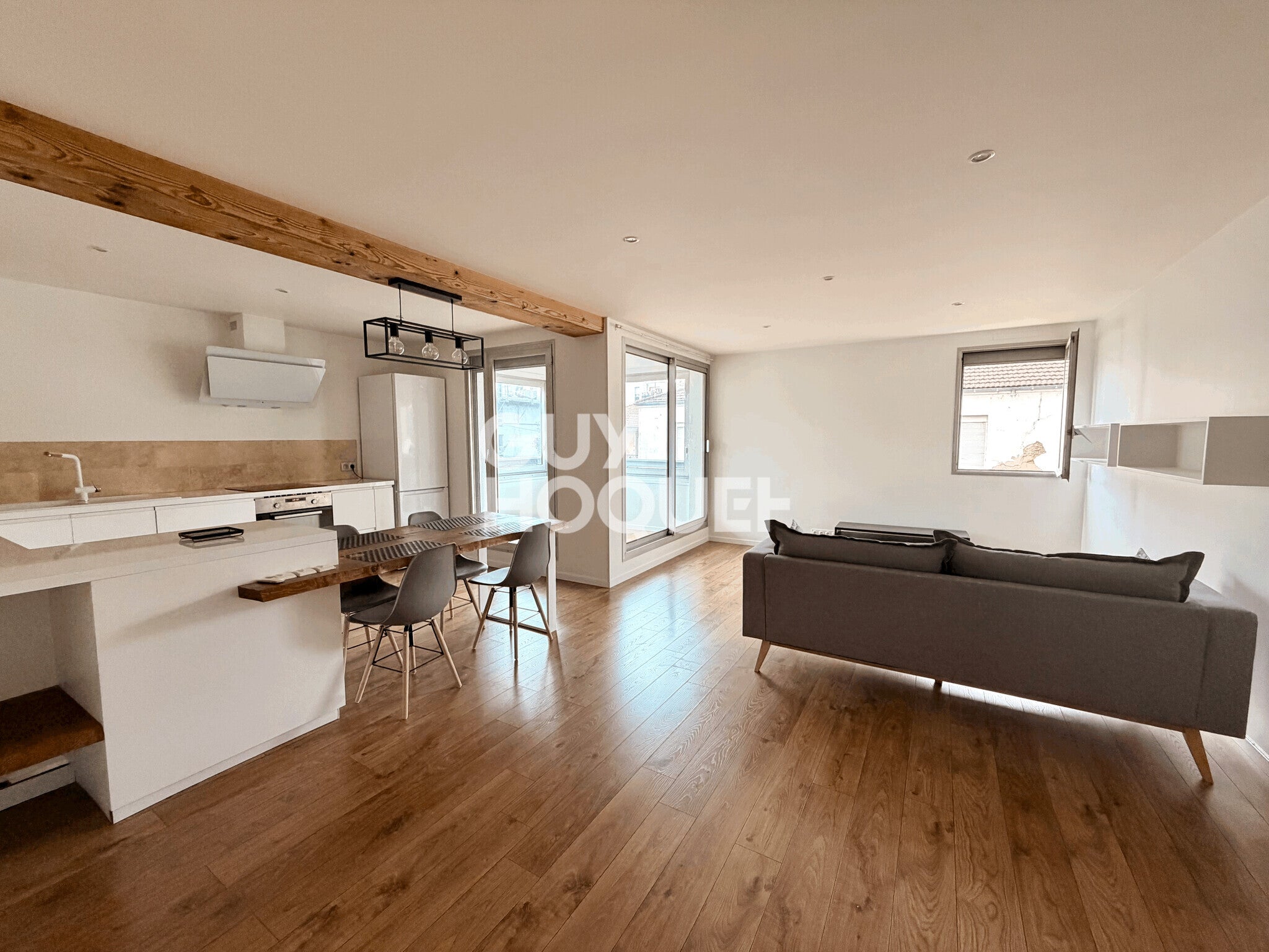 Flat Rue Robespierre in Décines-Charpieu