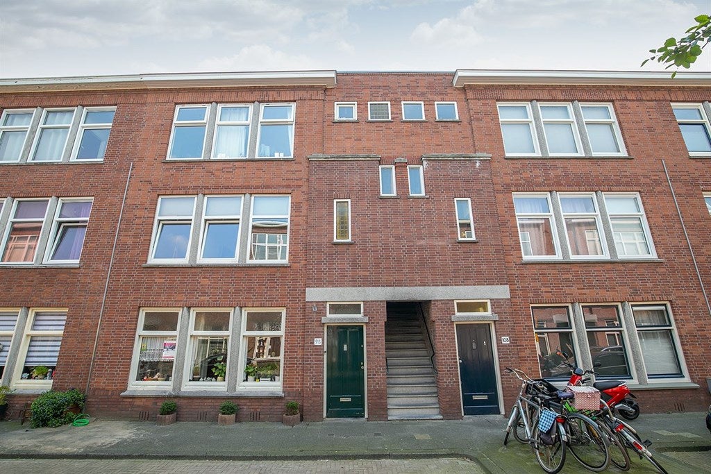 Appartement Rhododendronstraat 102 in Den Haag