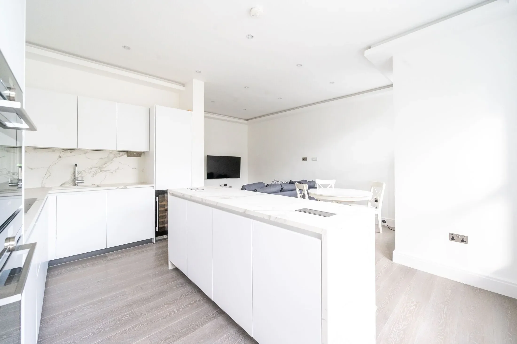 Flat Redcliffe Place in Greater London