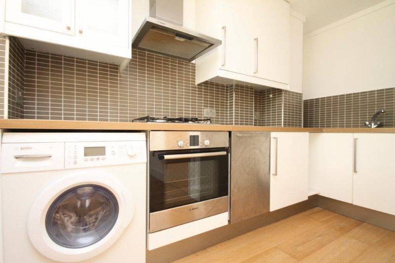 Flat Holloway Road in Greater London