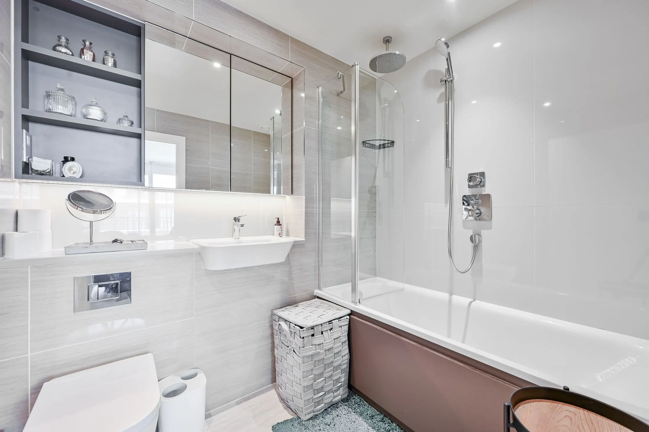 Flat No 1 Street in Greater London