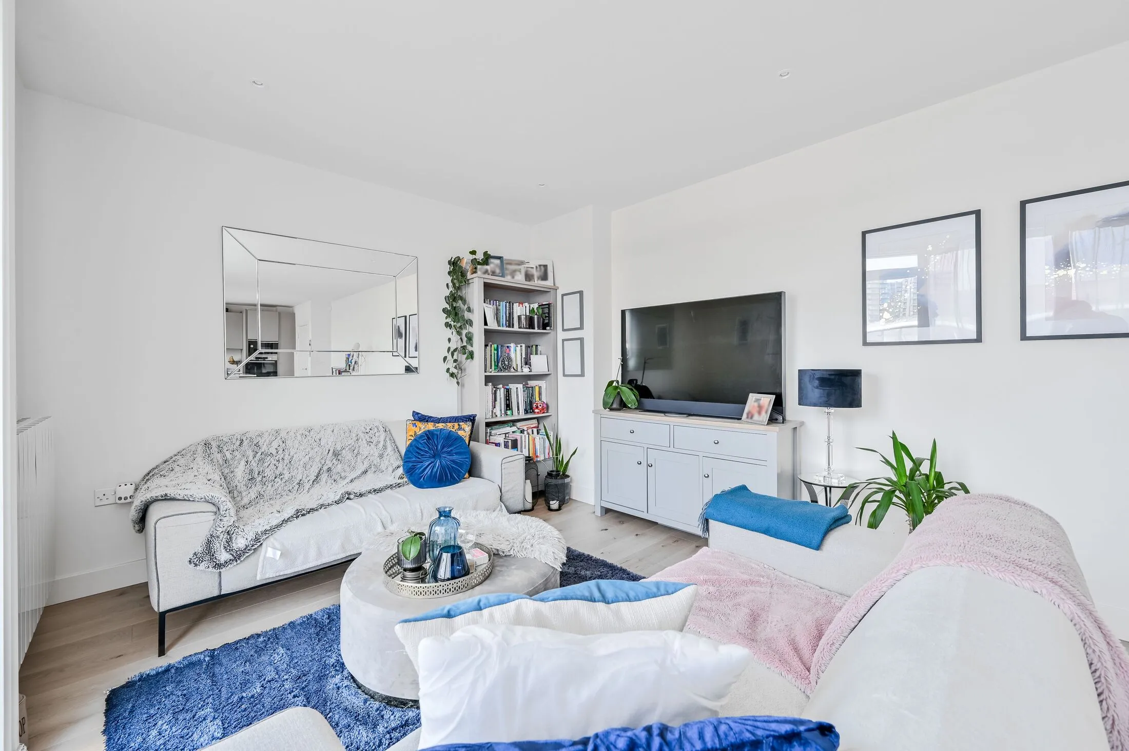 Flat No 1 Street in Greater London