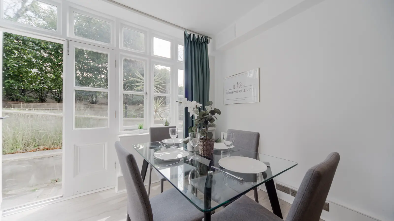 Flat Trebovir Road in Greater London