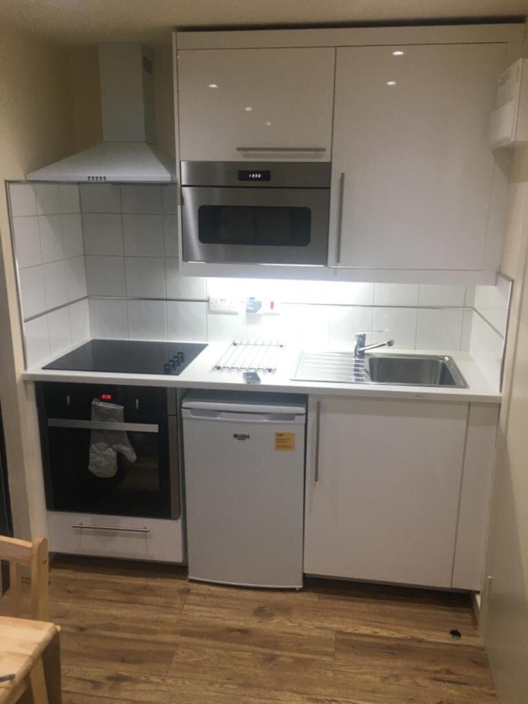 Flat Chatsworth Road in Greater London