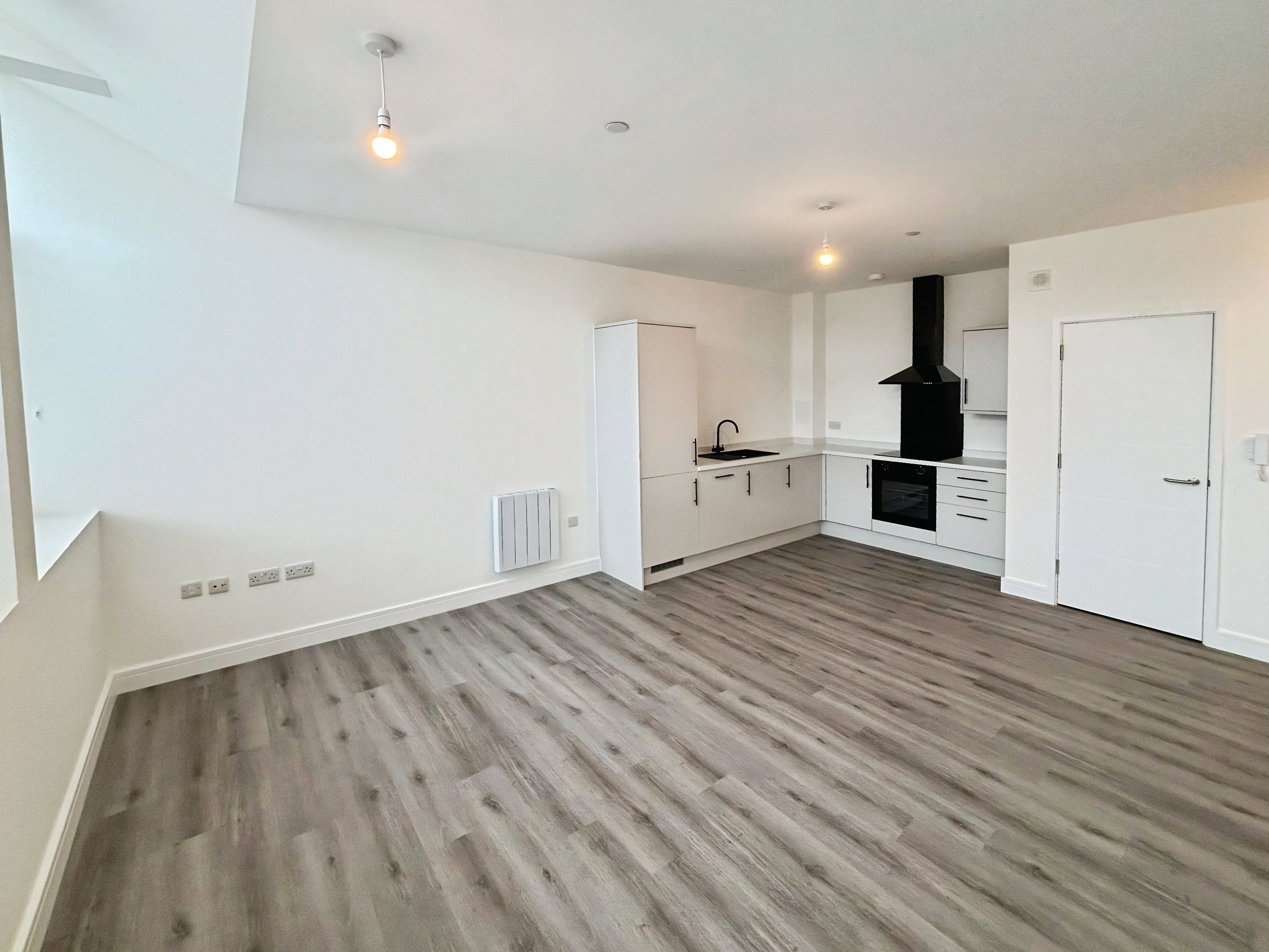 Flat Oundle Road in Peterborough