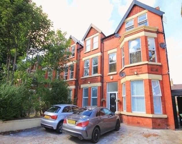 Flat Ullet Road in Liverpool