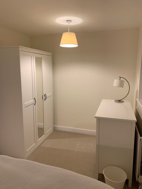Room Heathfield Drive in Greater London
