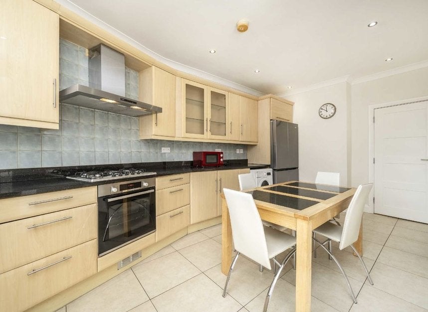 House Cissbury Ring South in Greater London