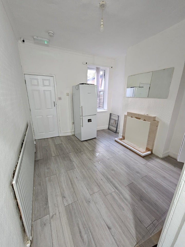 Room Tenby Road in Birmingham