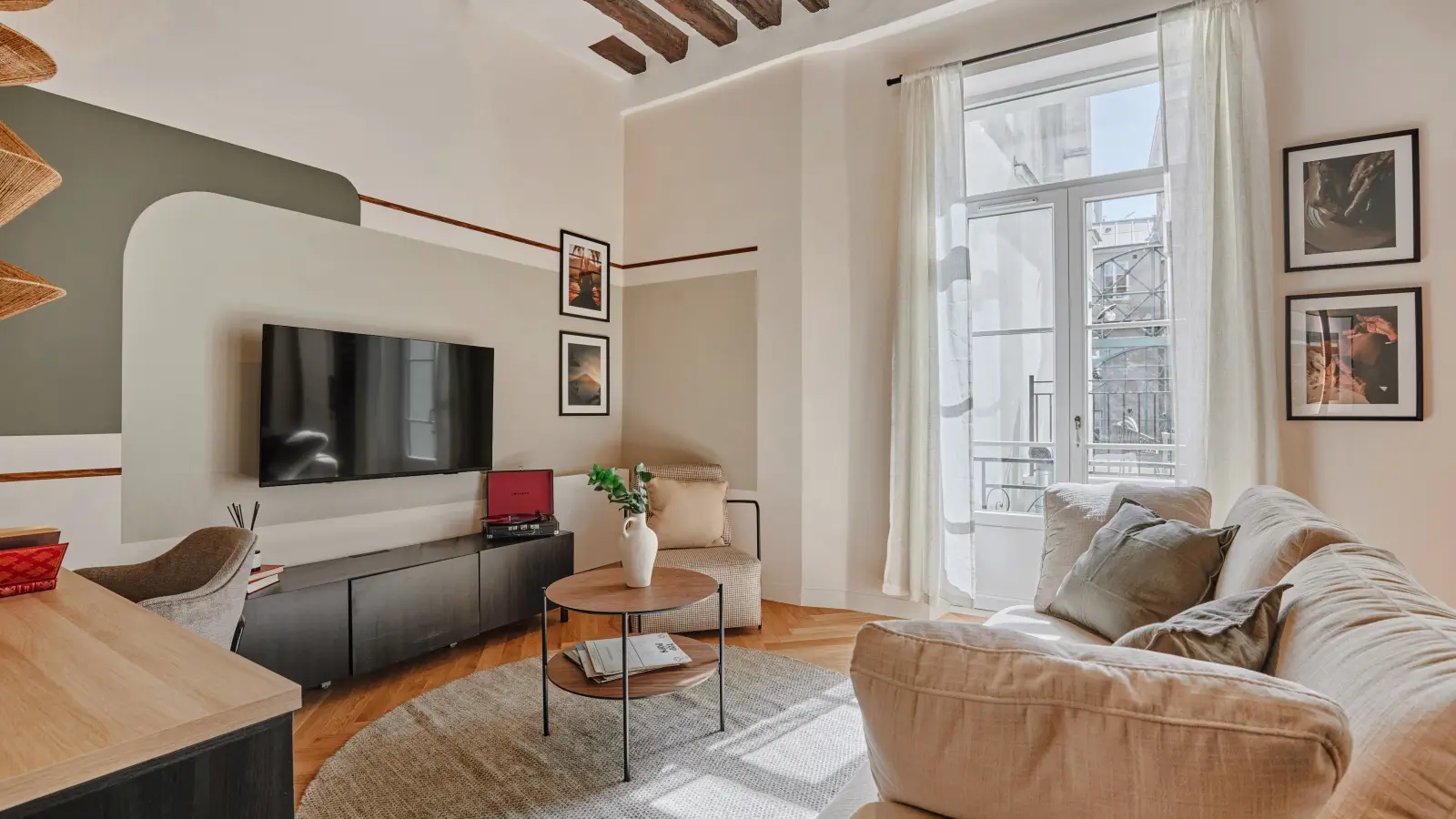 Appartement Rue des Prouvaires à Paris