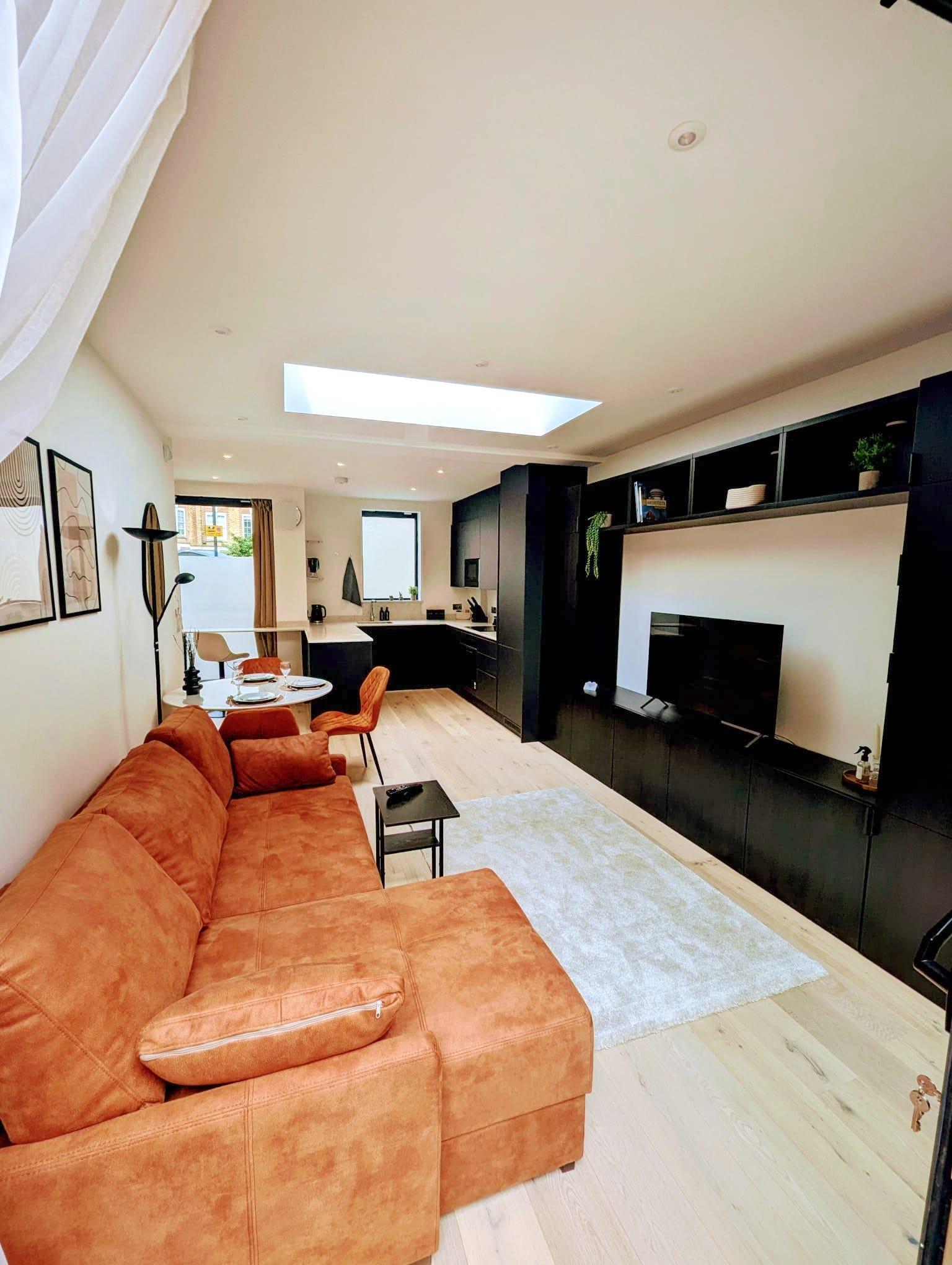 House Eden Grove in Greater London