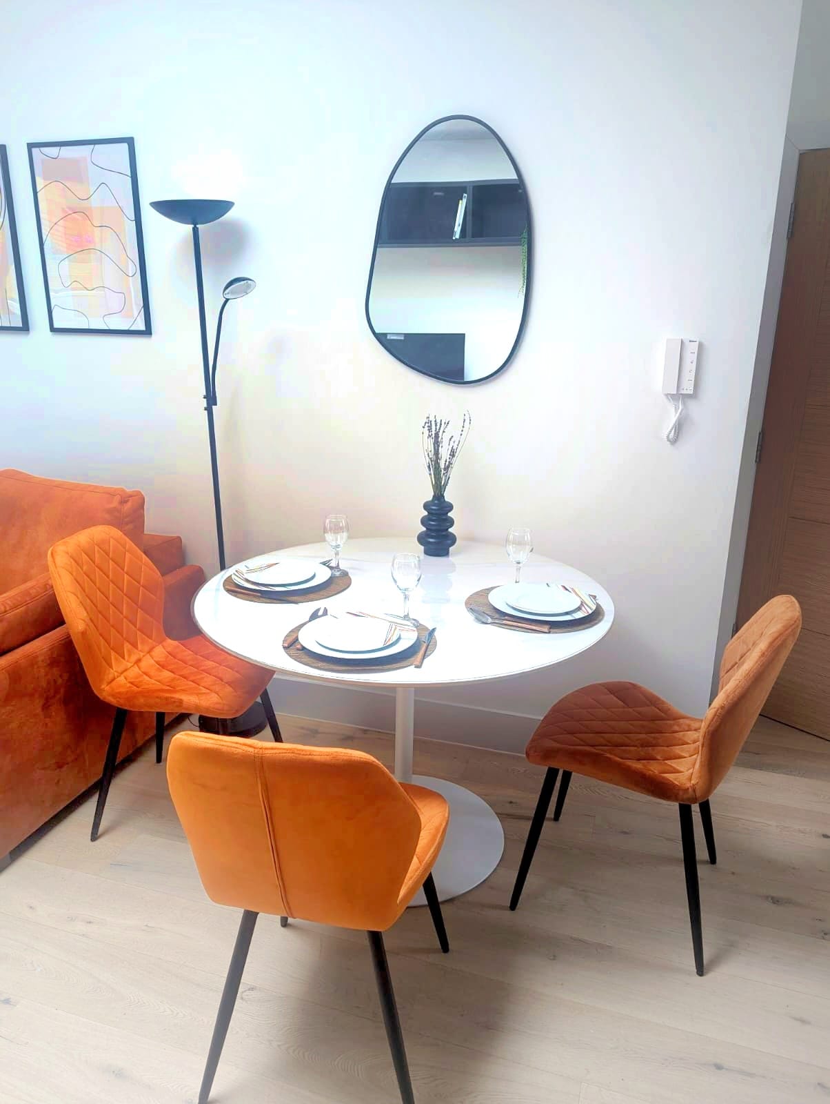 House Eden Grove in Greater London