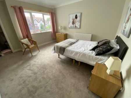 Room Whitmore Road in Newcastle-under-Lyme