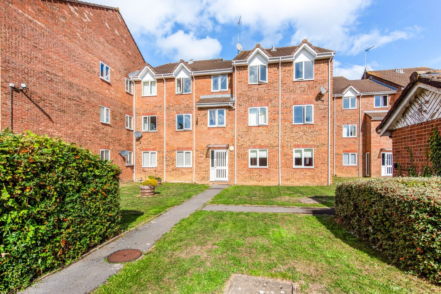 Flat The Crescent in Eastleigh