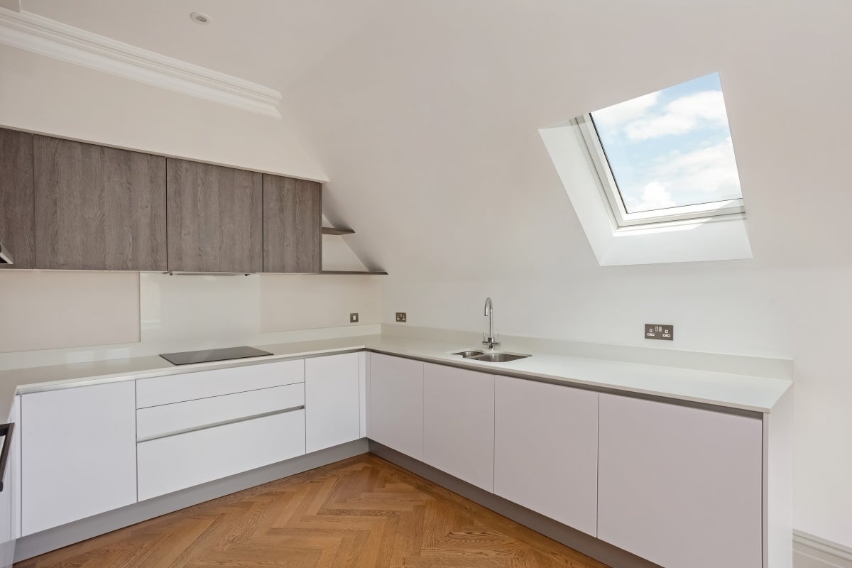 Flat Cranley Road in Guildford