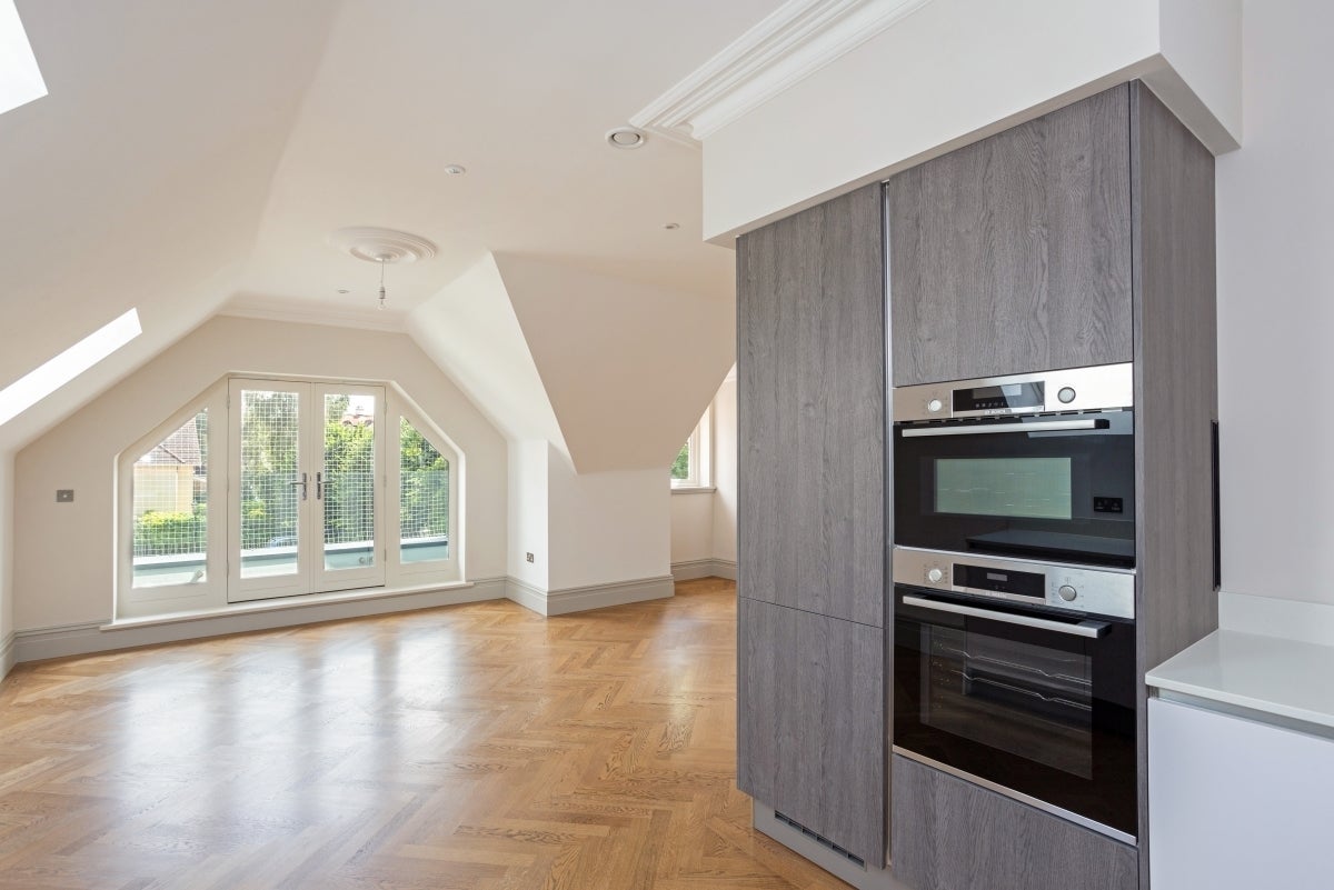Flat Cranley Road in Guildford