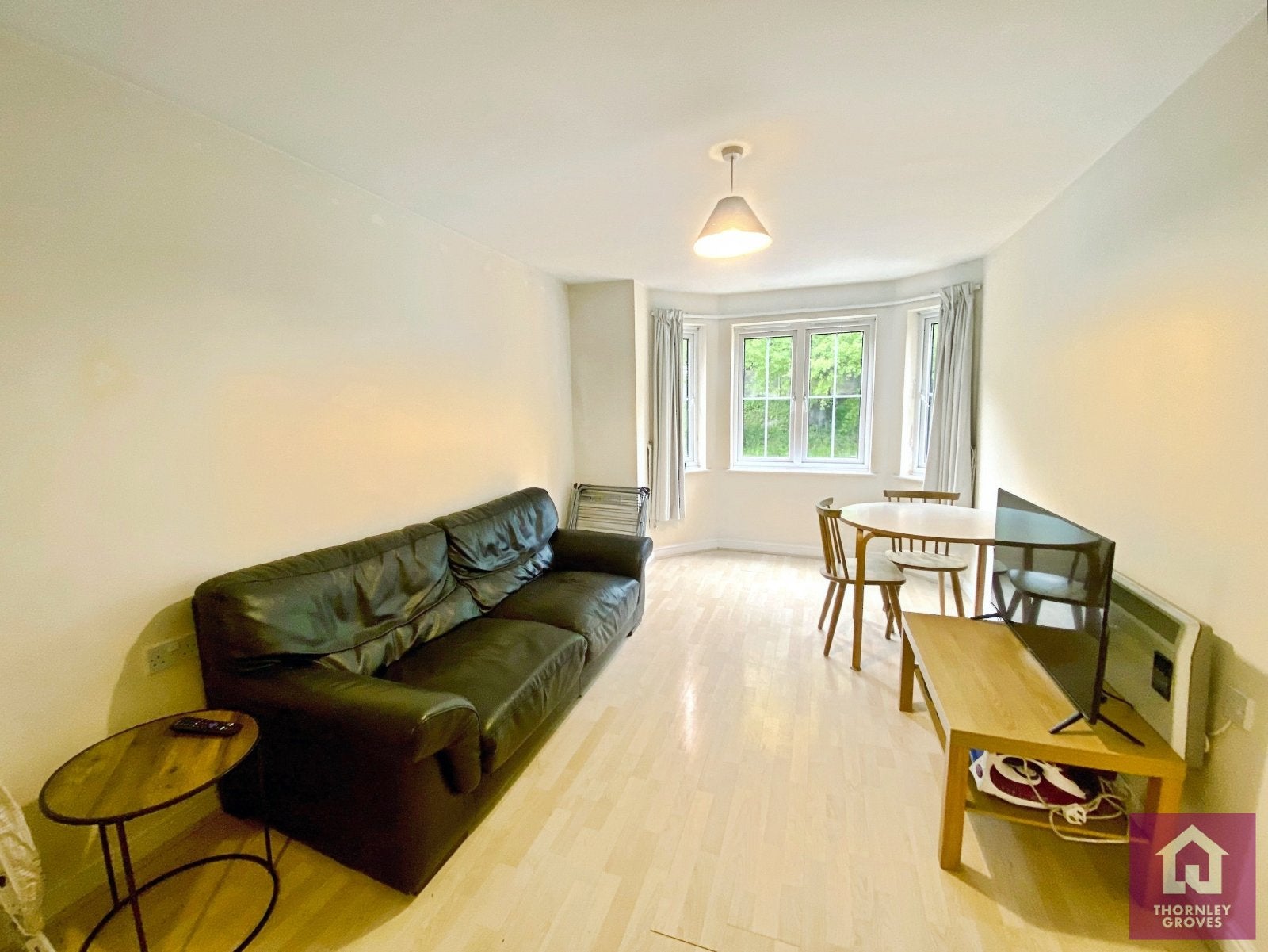 Flat Chelsfield Grove in Manchester