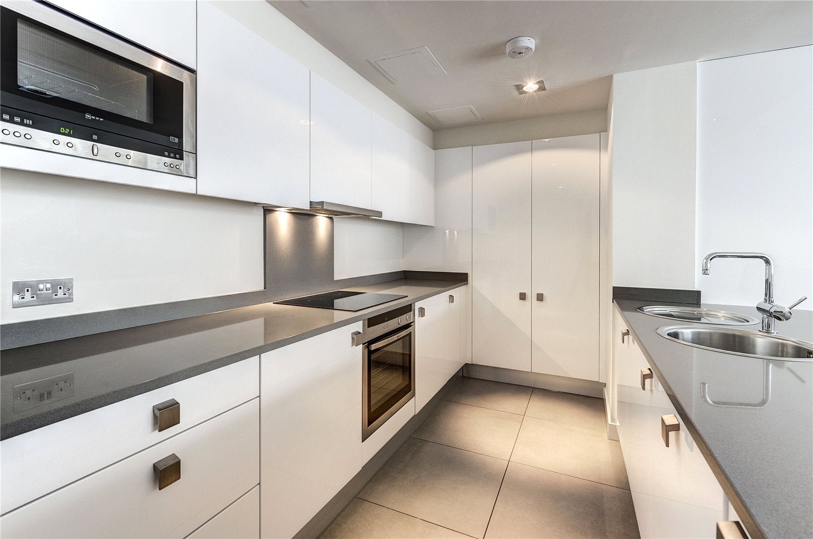 Flat Fulham Road in Greater London