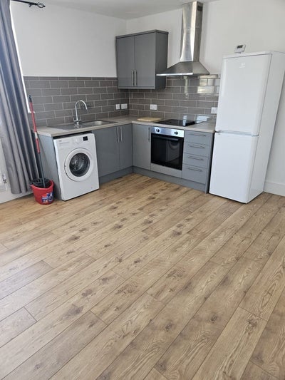 Room Edge Street in Stoke-on-Trent