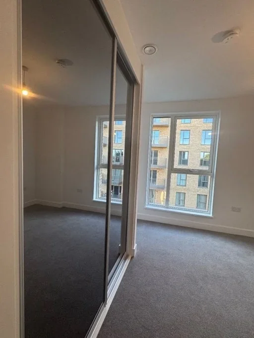 Room Heston Way in Greater London